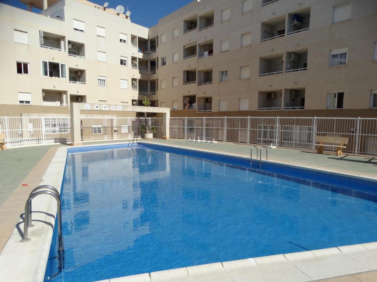 Apartamento Laguna Rosa Τορεβιέχα Εξωτερικό φωτογραφία